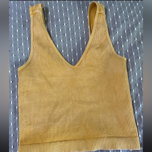 tanks, jackets, dresses - Picture 1 of 10